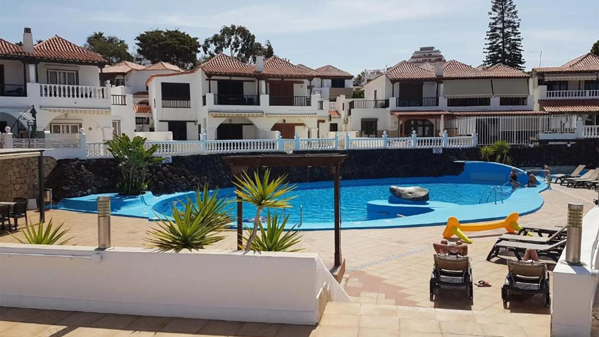 Playa Las Americas Paraiso Royal contacts
